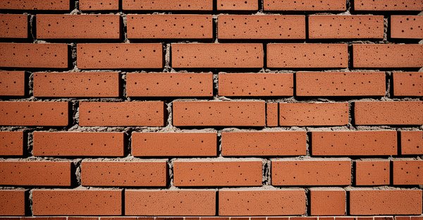 Brique terre cuite : élégance, durabilité et écologie pour votre bâtisse